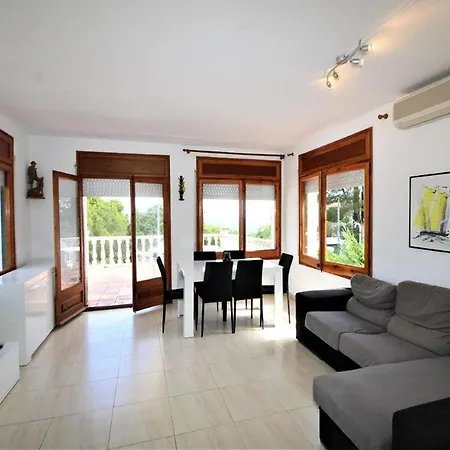 Apartment With Shared Pool In Pals Begur